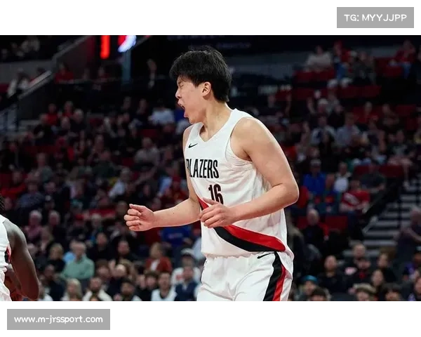 开拓者135-119击败爵士，克林根23+18+7统治内线